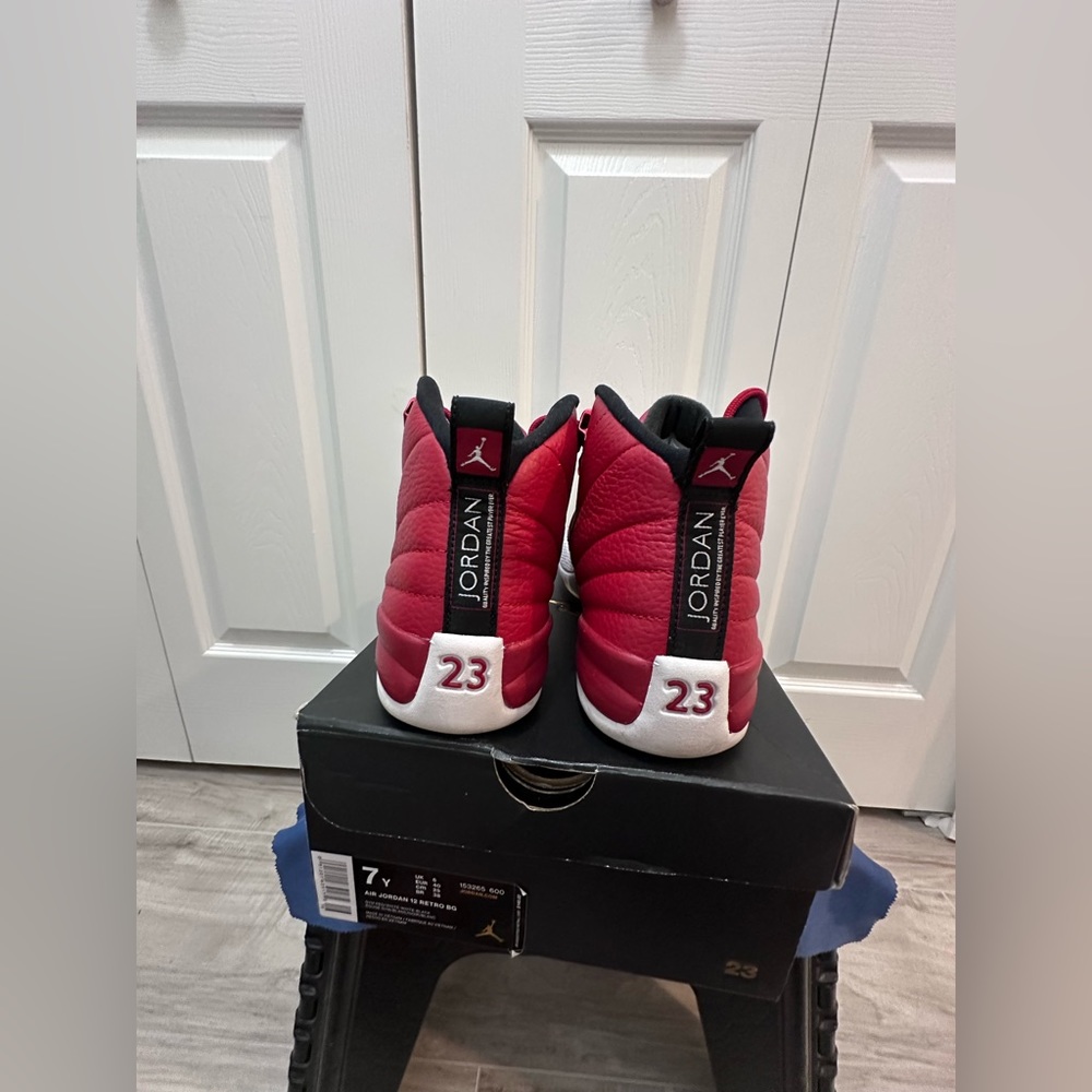 Air Jordan retro 12 “Gym Red” - Picture 7 of 8